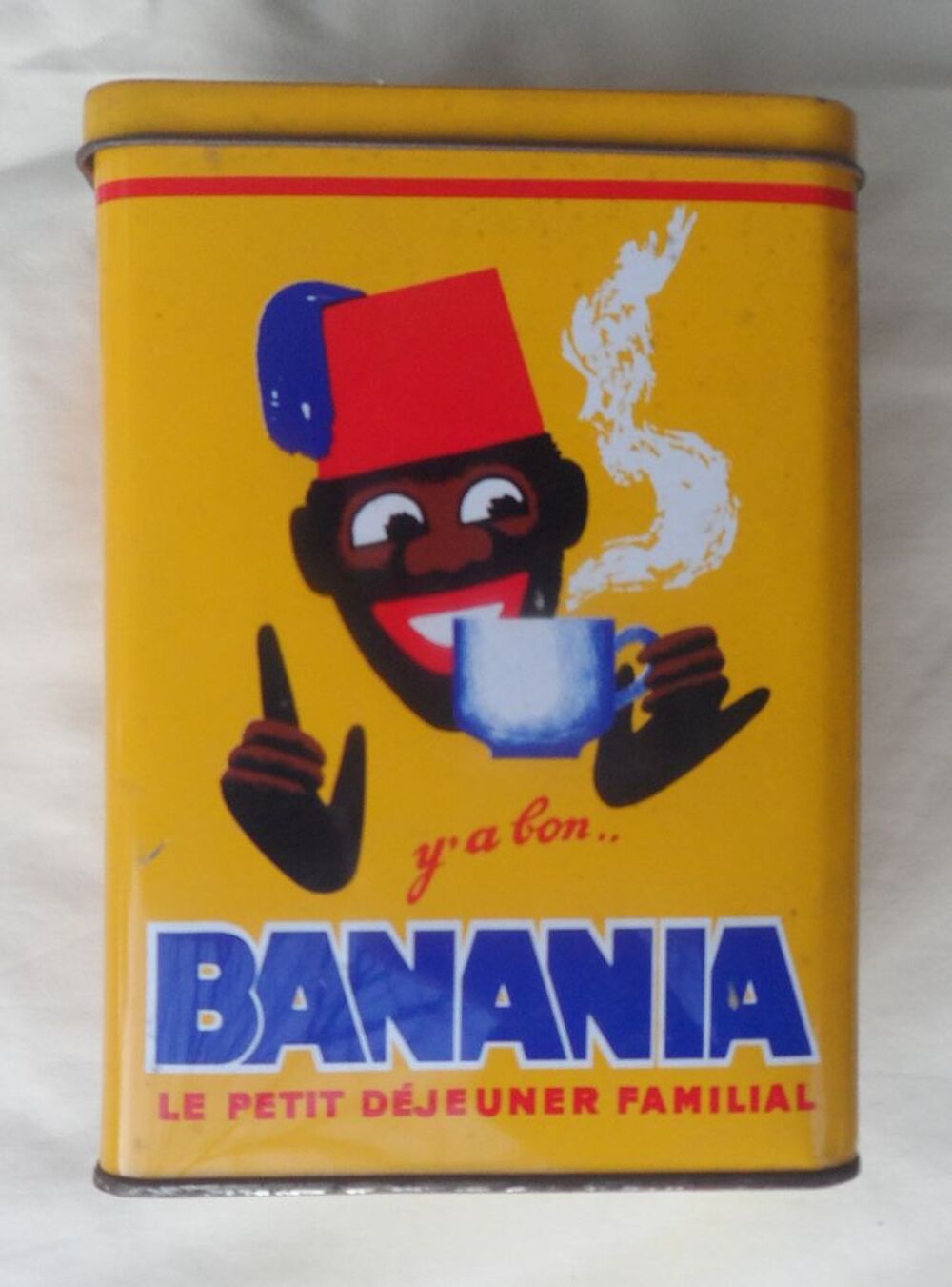 Boite vide ancienne de BANANIA Collector y'a bon ?' BANANIA
