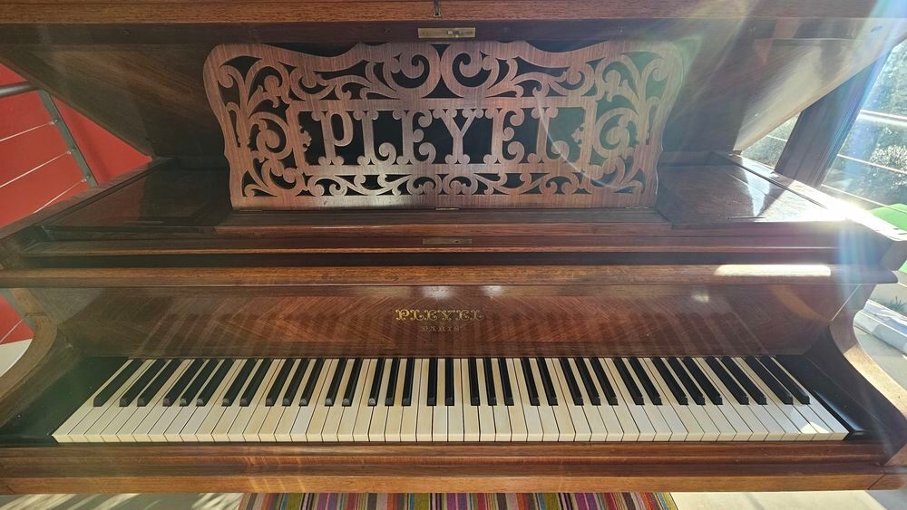 Pianio Pleyel ancien 1/4 de queu Instruments de musique