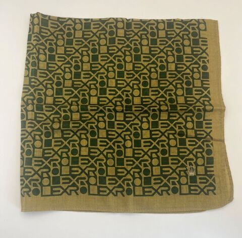 Foulard Rolex en tissu de couleur vert et kaki 50 Paris 12 (75)