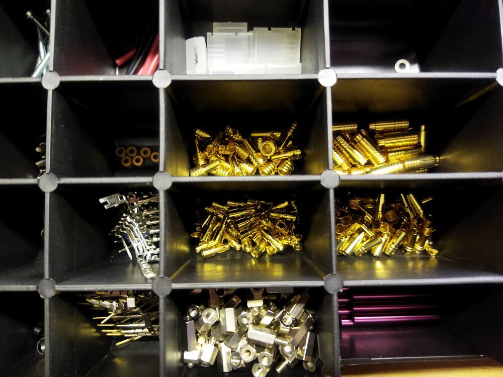 
gros lot pi&egrave;ces mod&eacute;lisme Bricolage