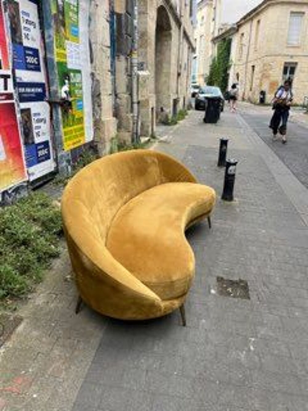 Canap&eacute; jaune moutarde Meubles