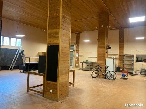 Loue local commercial - 230m&sup2; - Avignon route de Lyon 2100 84000 Avignon