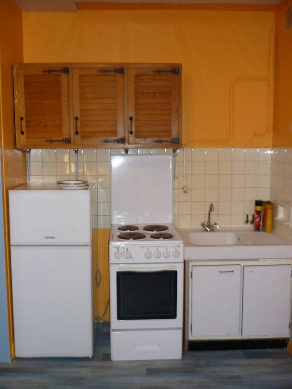 Location Appartement BEAU STUDIO MEUBLé 18 M2  MONTREUIL LIGNE 9 Montreuil