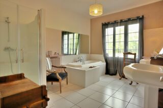  Maison � vendre 7 pi�ces 327 m�