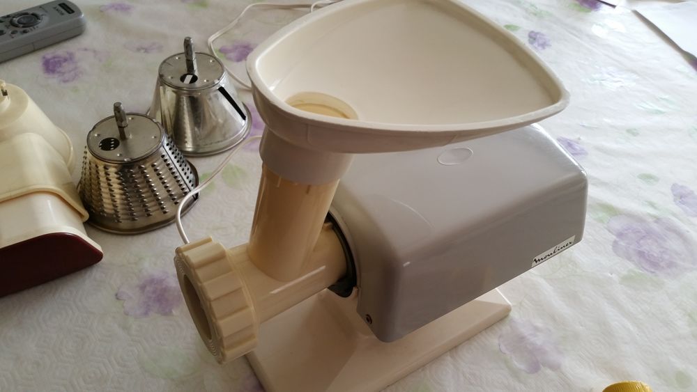 Robot Moulinex combin&eacute; multifonctions Electrom�nager