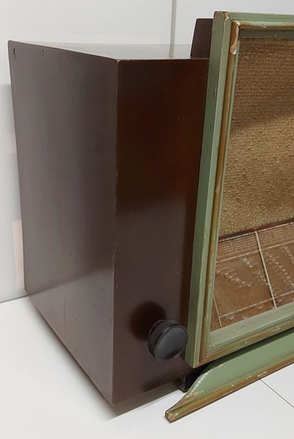 Poste de Radio &agrave; lampes MARCONI 67 ( 647 ) de 1948 Décoration
