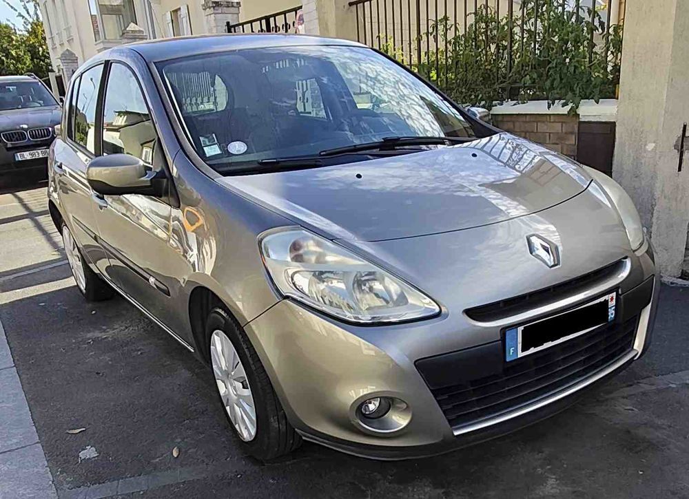 Clio III 1.2 16V 75 eco2 Authentique Euro 5 2010 occasion 93430 Villetaneuse