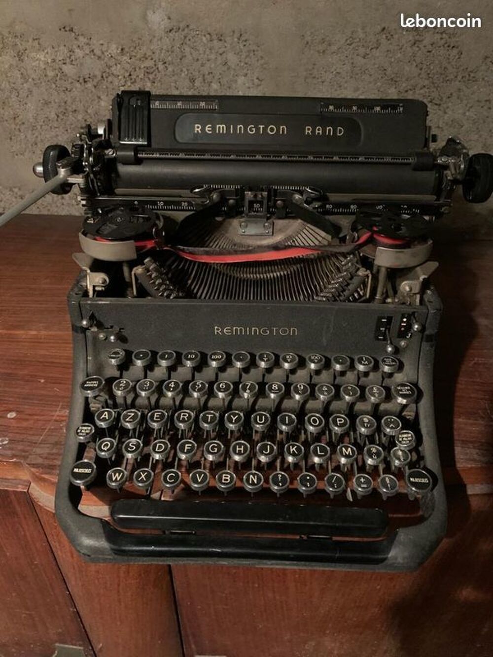 Ancienne Machine a &eacute;crire remington Meubles