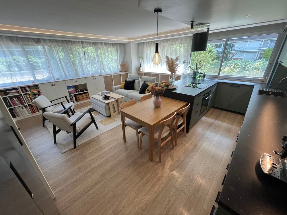 Vente Appartement APPARTEMENT T3 -  2 CHAMBRES ENTIÈREMENT RÉNOVÉ ? BOX + CAVE Puteaux