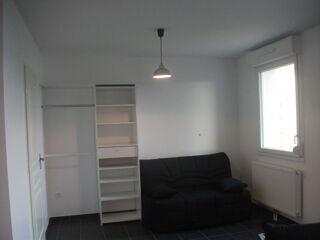  Appartement à louer 1 pièce 33 m²