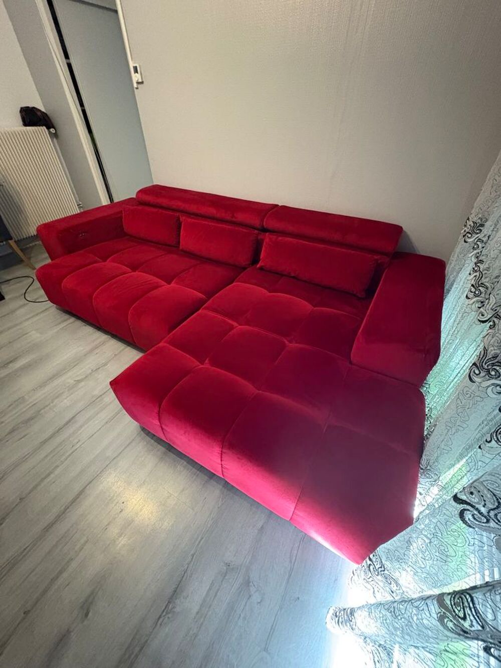 Canap&eacute; rouge velours Meubles