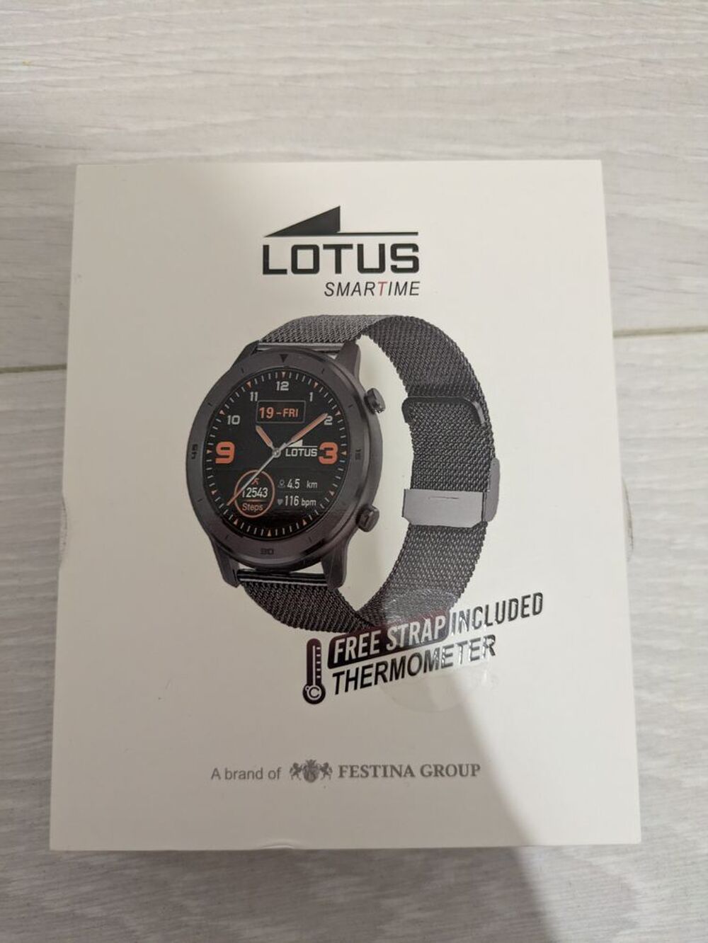 Montre connect&eacute;e Lotus avec &eacute;cran tactile Bijoux et montres