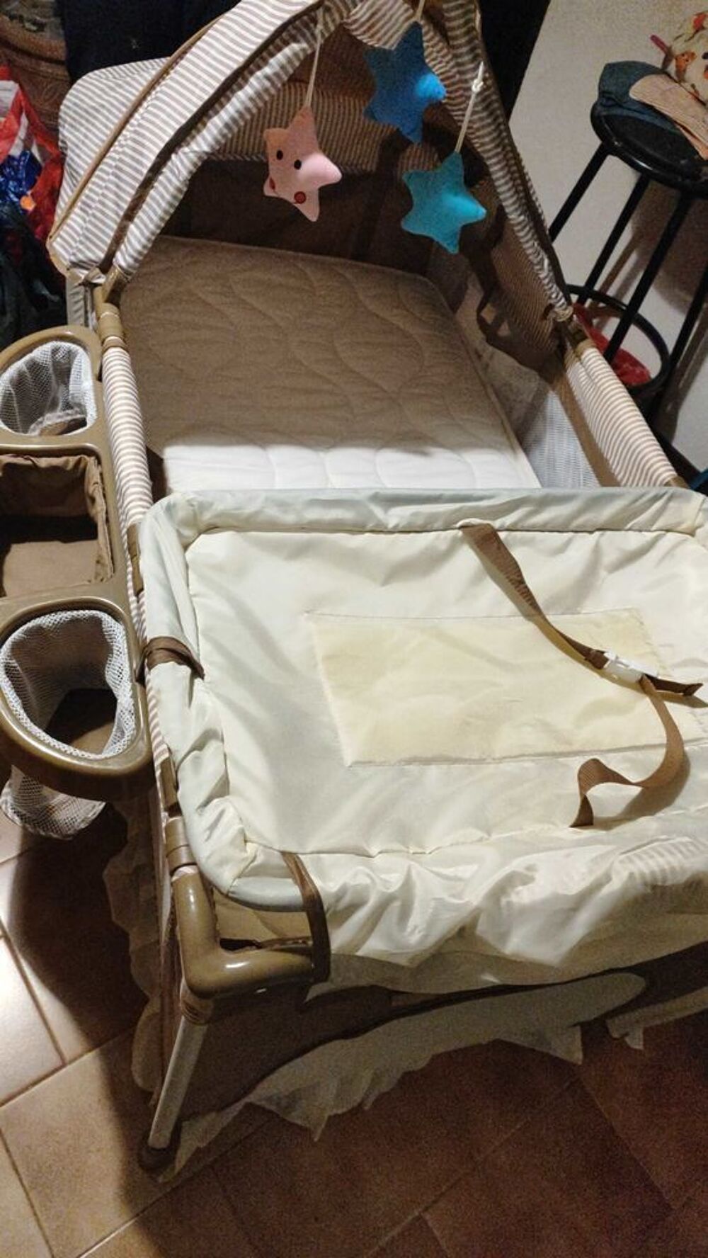 Lit parapluie avec vrai matelas Puériculture