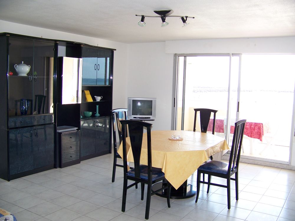 Location Appartement T3   NON MEUBLE  VUE IMPRENABLE SUR LA MER Frontignan