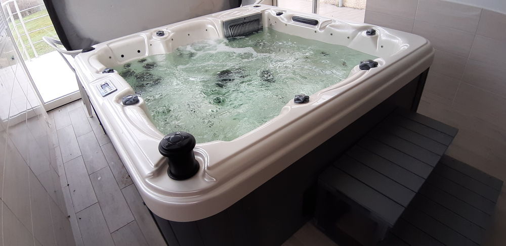 JACCUZI SPA CAMBERA Jardin
