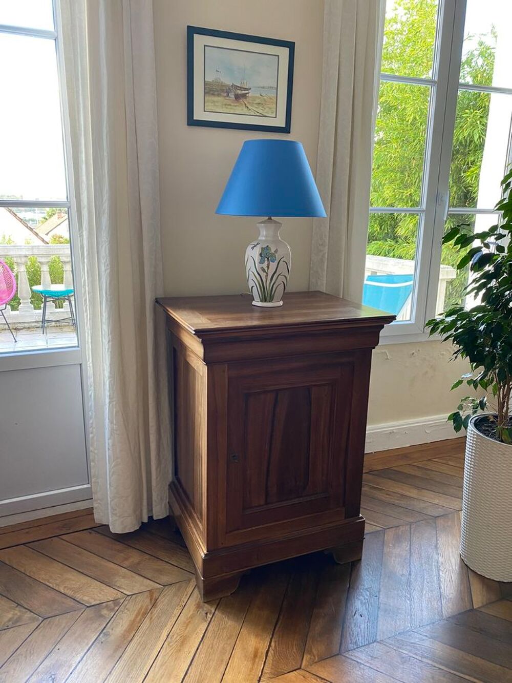 Confiturier noyer massif style Louis Philippe Meubles