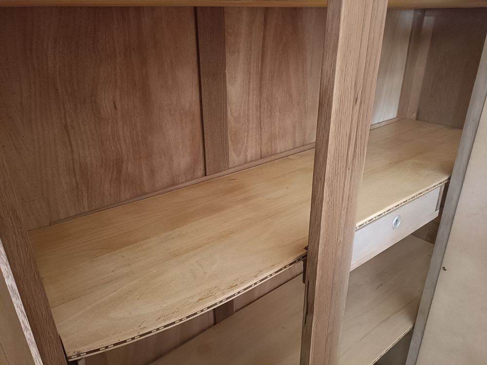 Armoire art d&eacute;co
Meubles