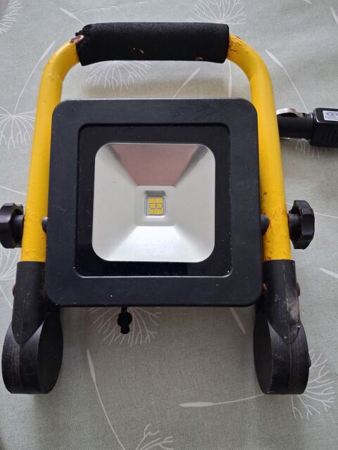 lampe de chantier airlux 10 Perros-Guirec (22)