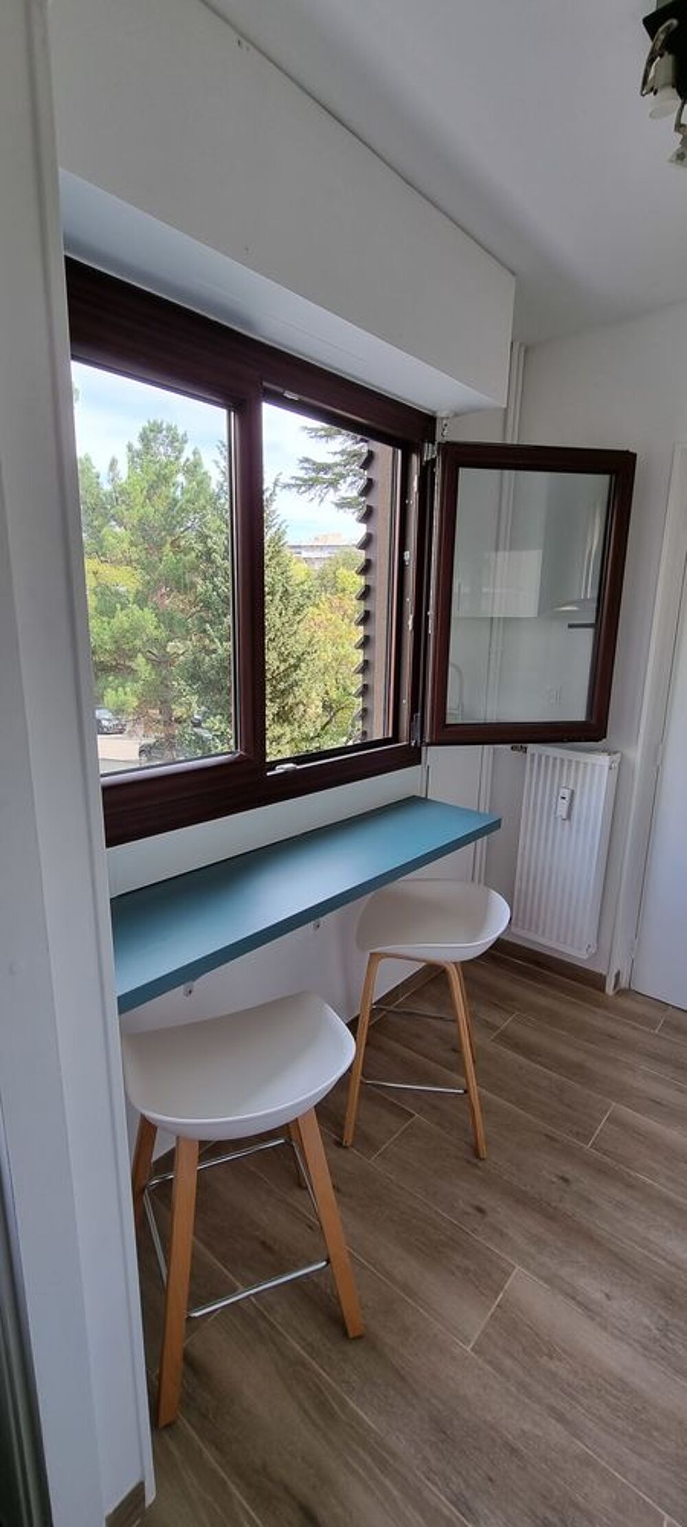 Location Appartement Magnifique T1 meublé 25m²+ parking + cave Marseille 13009 Ollioules