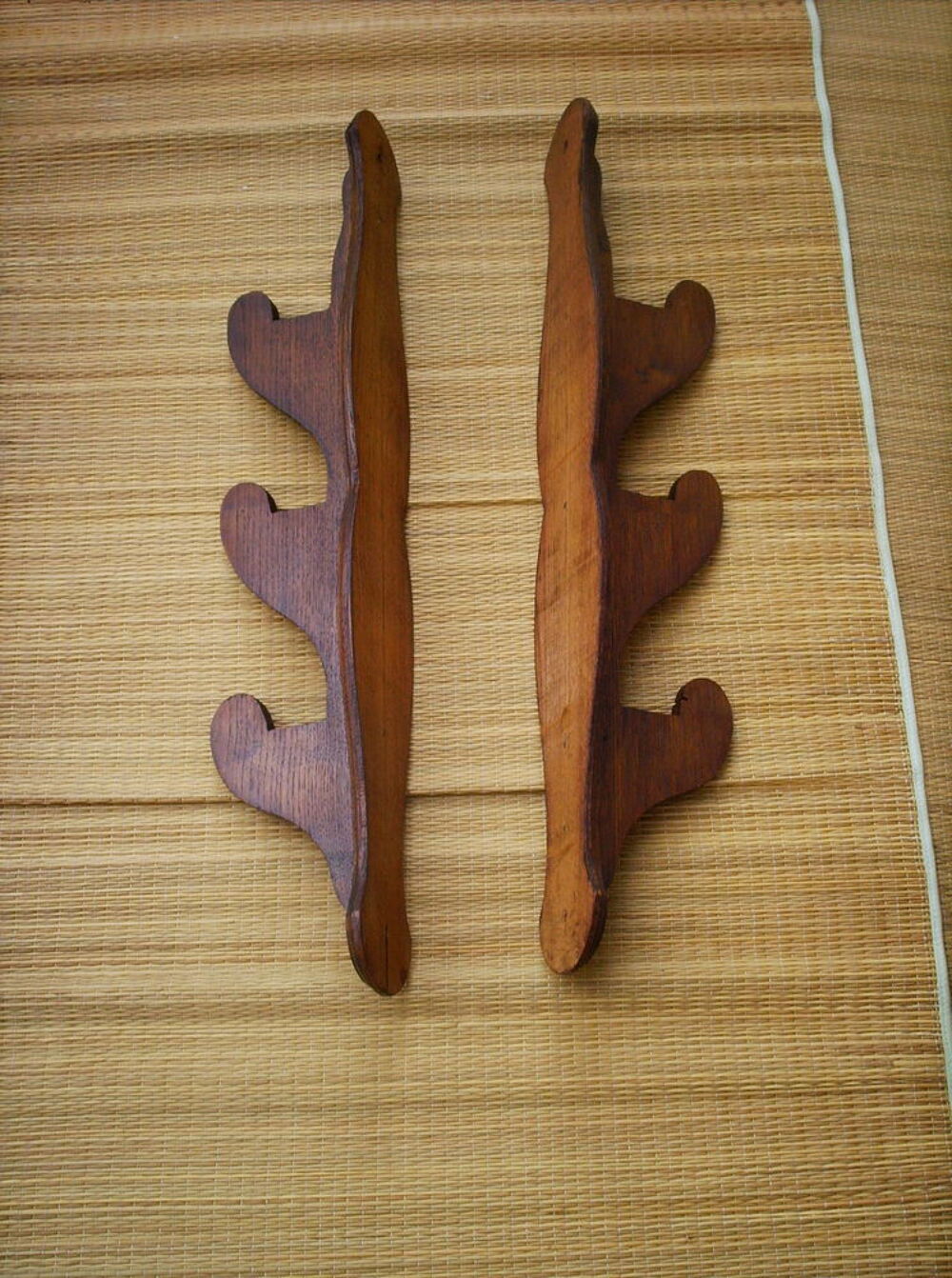2 supports en bois anciens portes fusils Décoration
