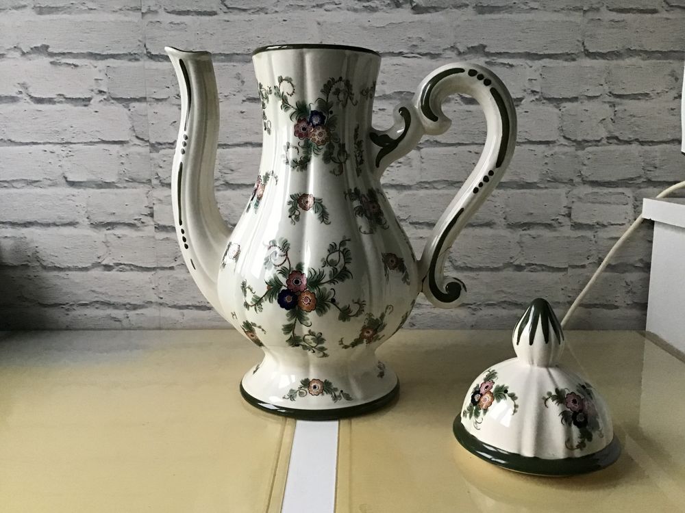 Grand pichet avec couvercle CAPODIMONTE Dcoration
