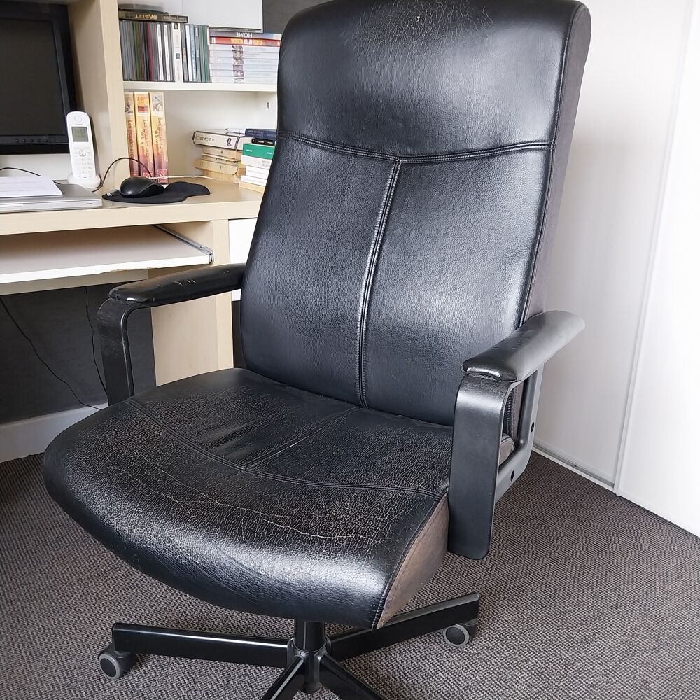 Meuble informatique et sa chaise Meubles