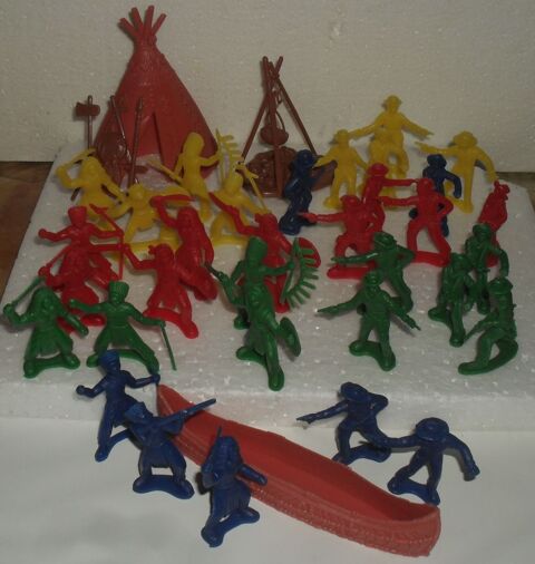 Lot de 33 figurines Indien Cowboys en plastique 15 Montreuil (93)