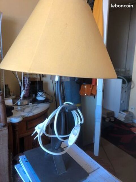 Lampe  chevet 25 Ivry-sur-Seine (94)