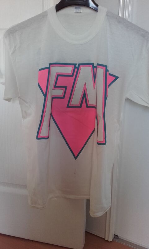 T-Shirt : FM - Indiscreet (1986) - Taille : L 150 Angers (49)