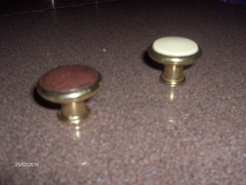 Boutons poign�e tiroir cuisine 1 Colomiers (31)