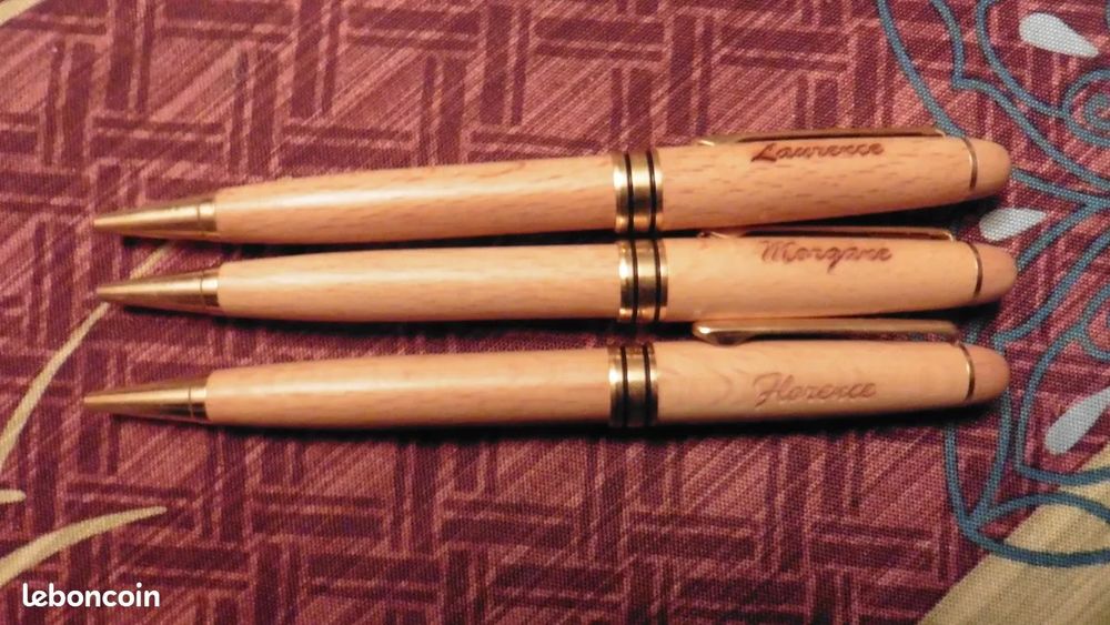 Stylos Personnalis&eacute;s Grav&eacute;s en Bois Téléphones et tablettes