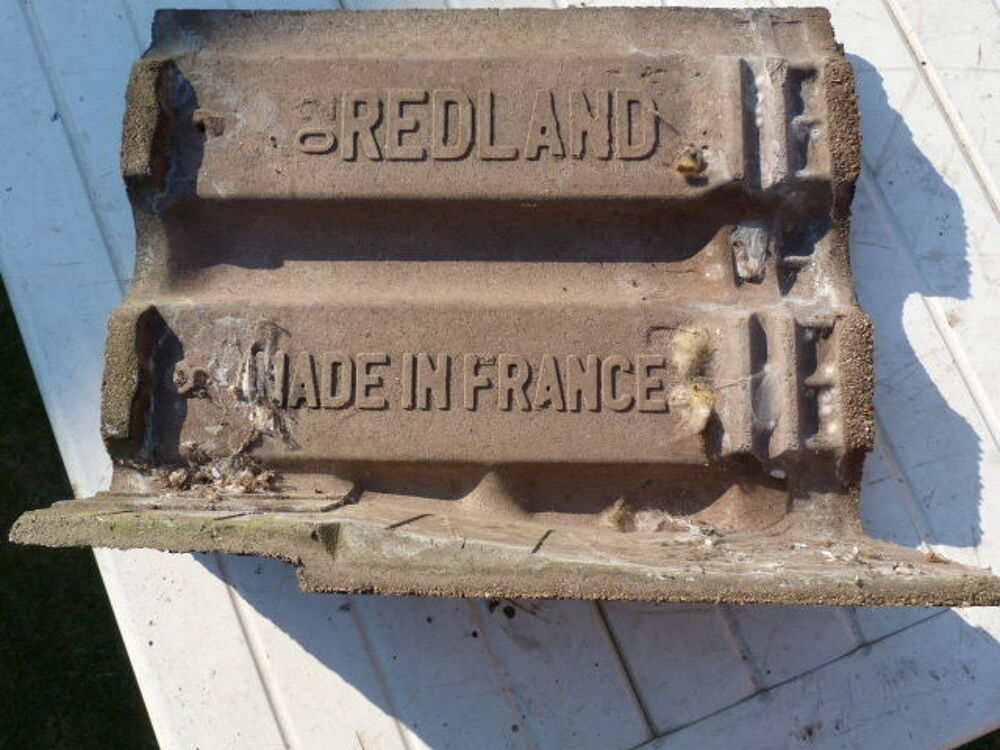 Tuiles de rives b&eacute;ton Bricolage