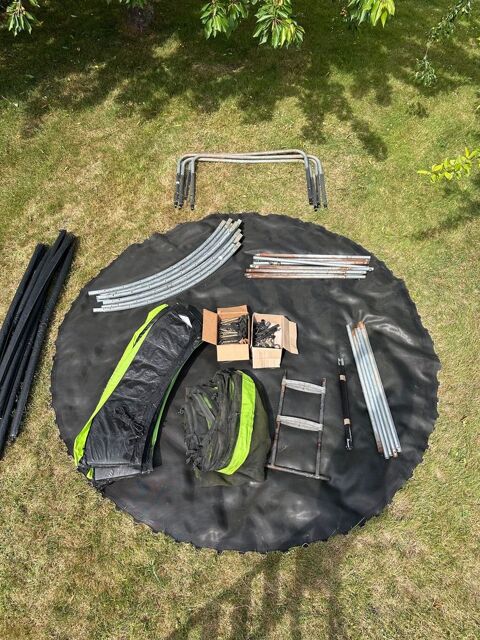 Grand Trampoline Kangui  0 Sainte-Suzanne (53)