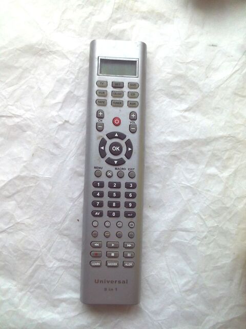 T�l�commande universelle 8 en 1 10 Villeurbanne (69)