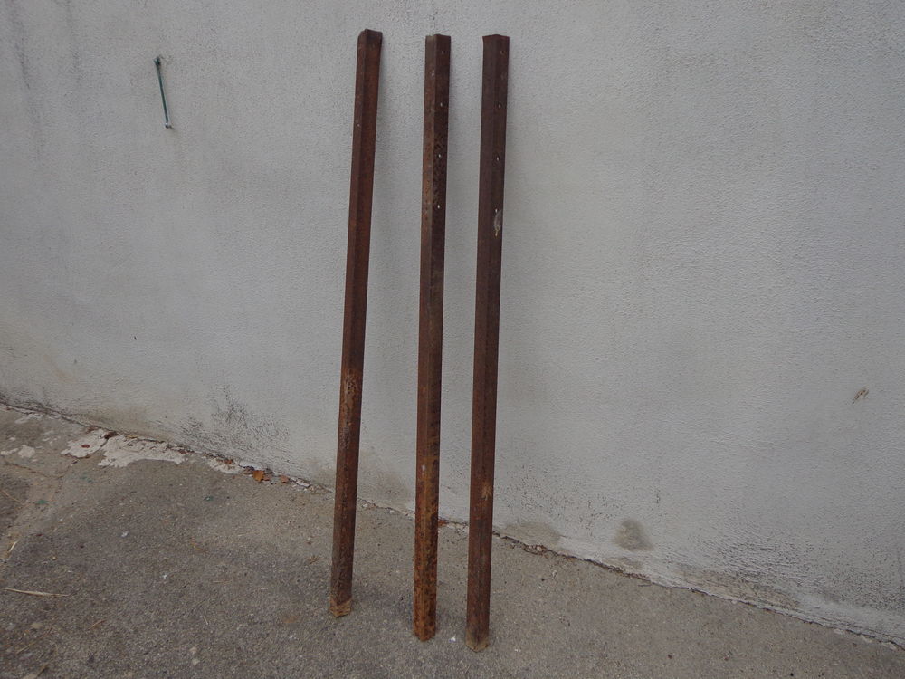   Piquet  /    Corni�re  acier 