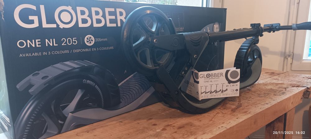 Trottinenette GLOBBER one NL 205 Vélos