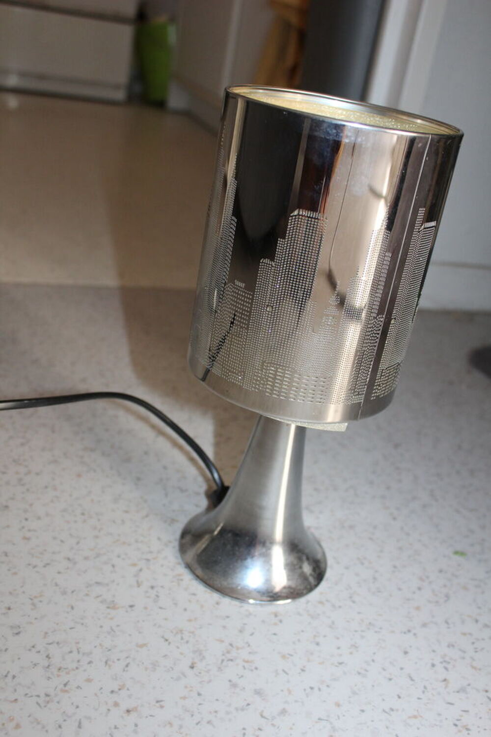 lampe chevet variation lumi&egrave;re Décoration