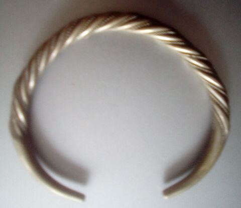 bracelet jonc 8 Beauchamp (95)