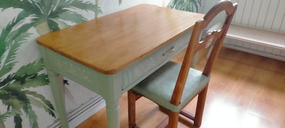 Bureau relook&eacute; Meubles