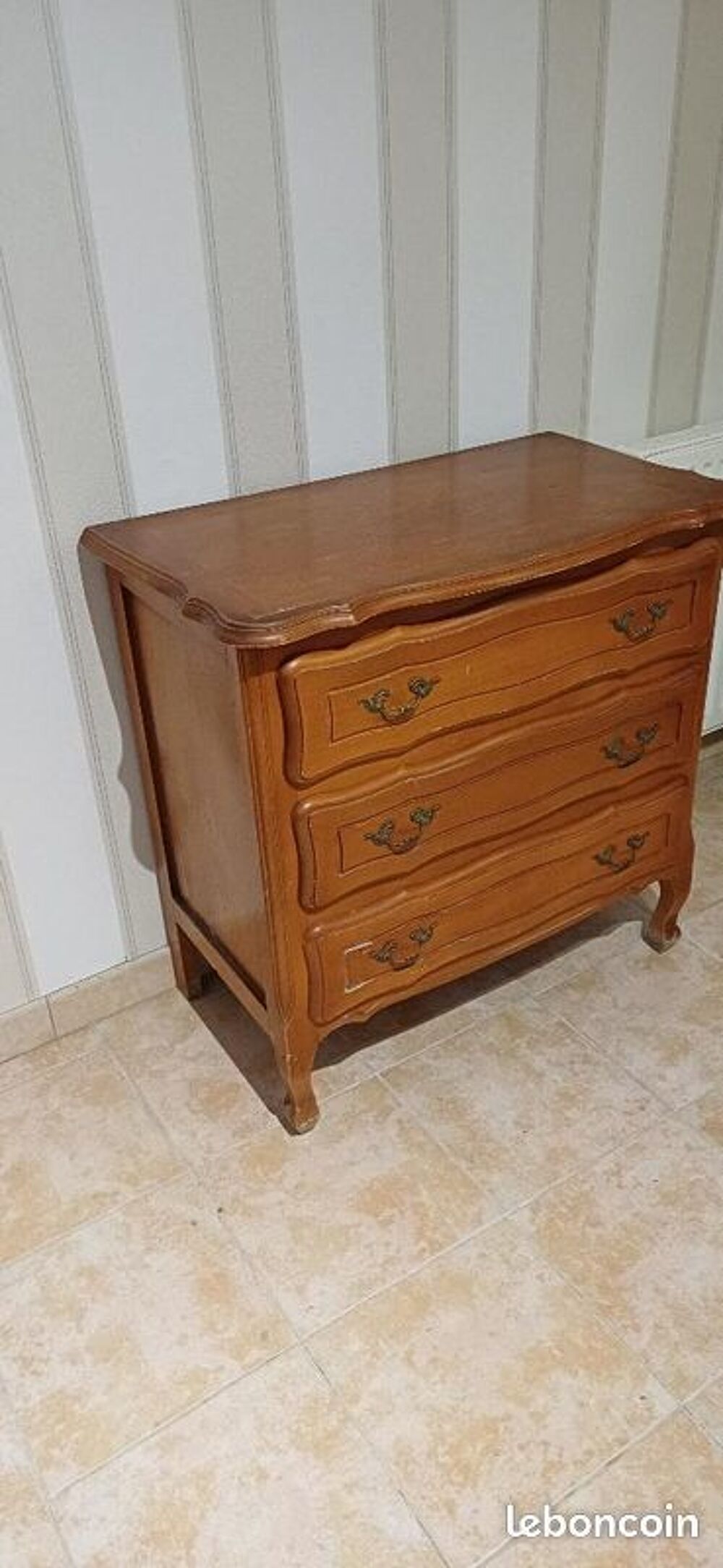 commode en bois 3 tiroirs 
Meubles