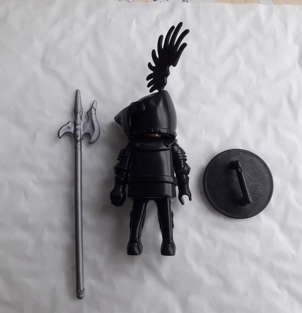 PLAYMOBIL le chevalier noir ( Altaya ) Jeux / jouets