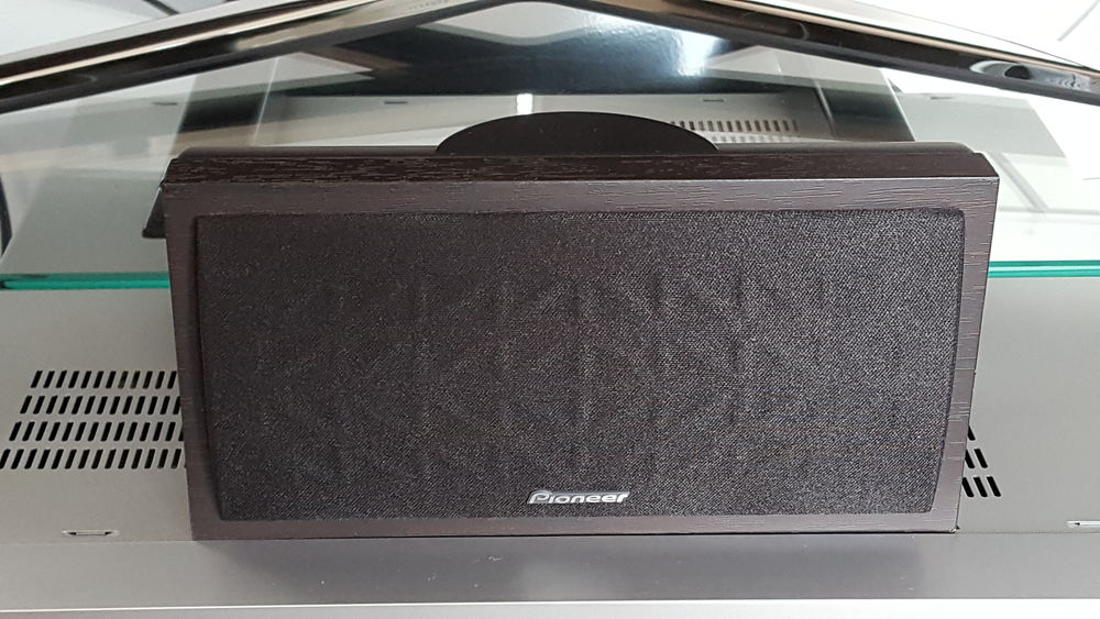 Enceintes Home Cin&eacute;ma + pieds pour enceintes Audio et hifi
