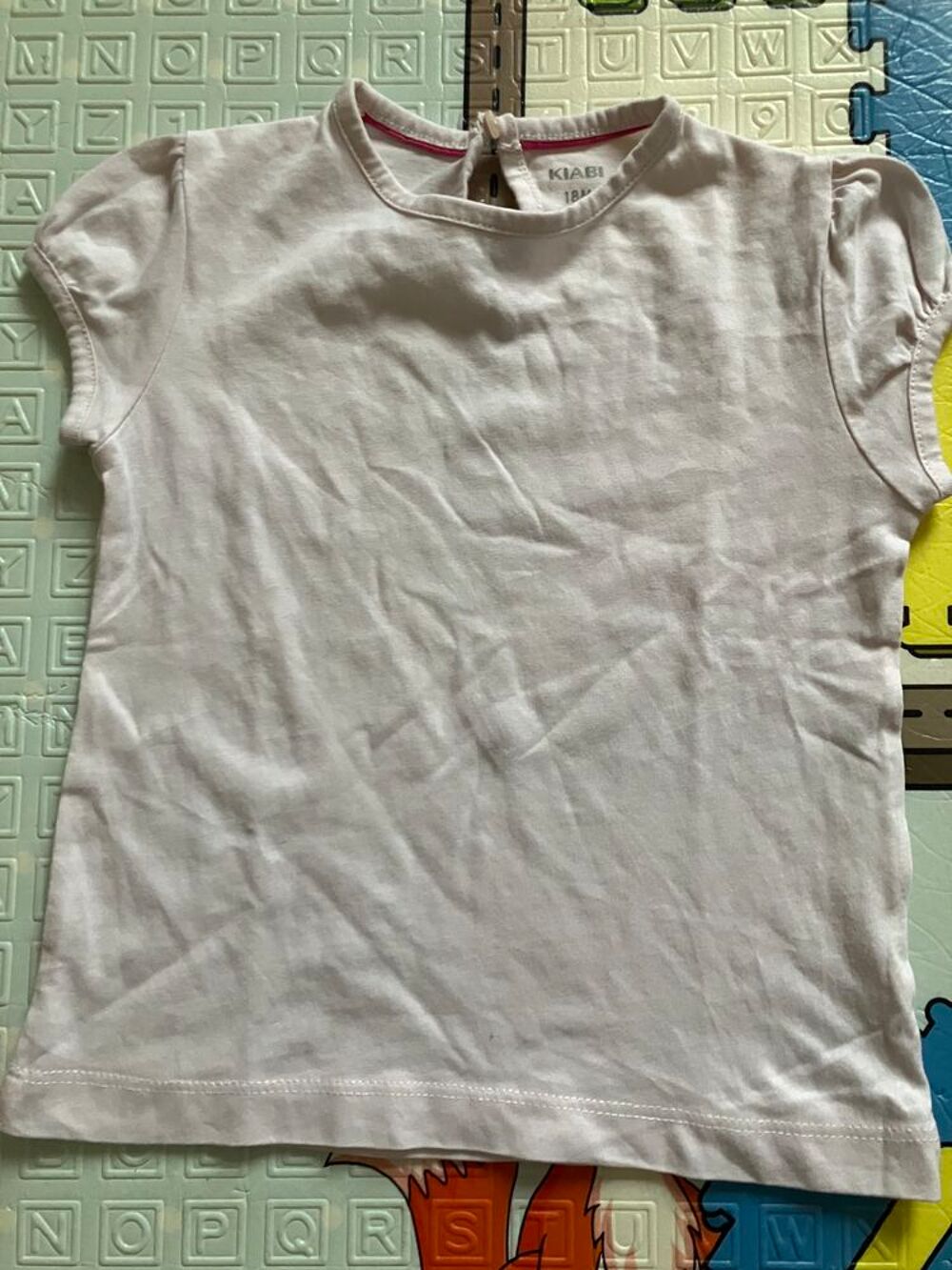 t-shirt manches courtes Kiabi taille 18 mois Vêtements enfants