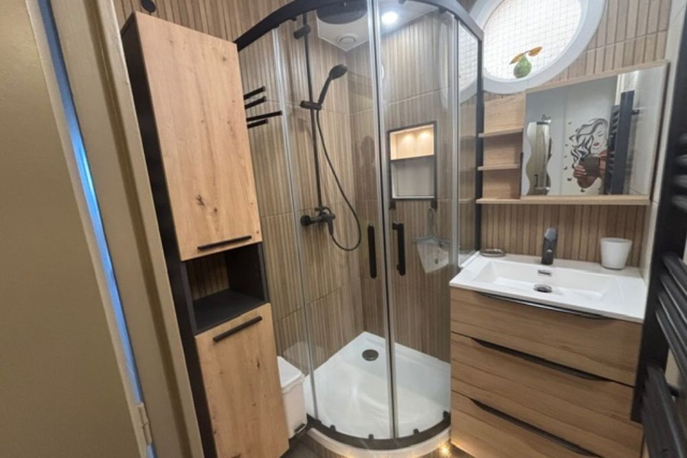 Location Appartement T2 Rénové à Neuf Vue Mer - Plages, Port & Commerces à pied La londe-les-maures