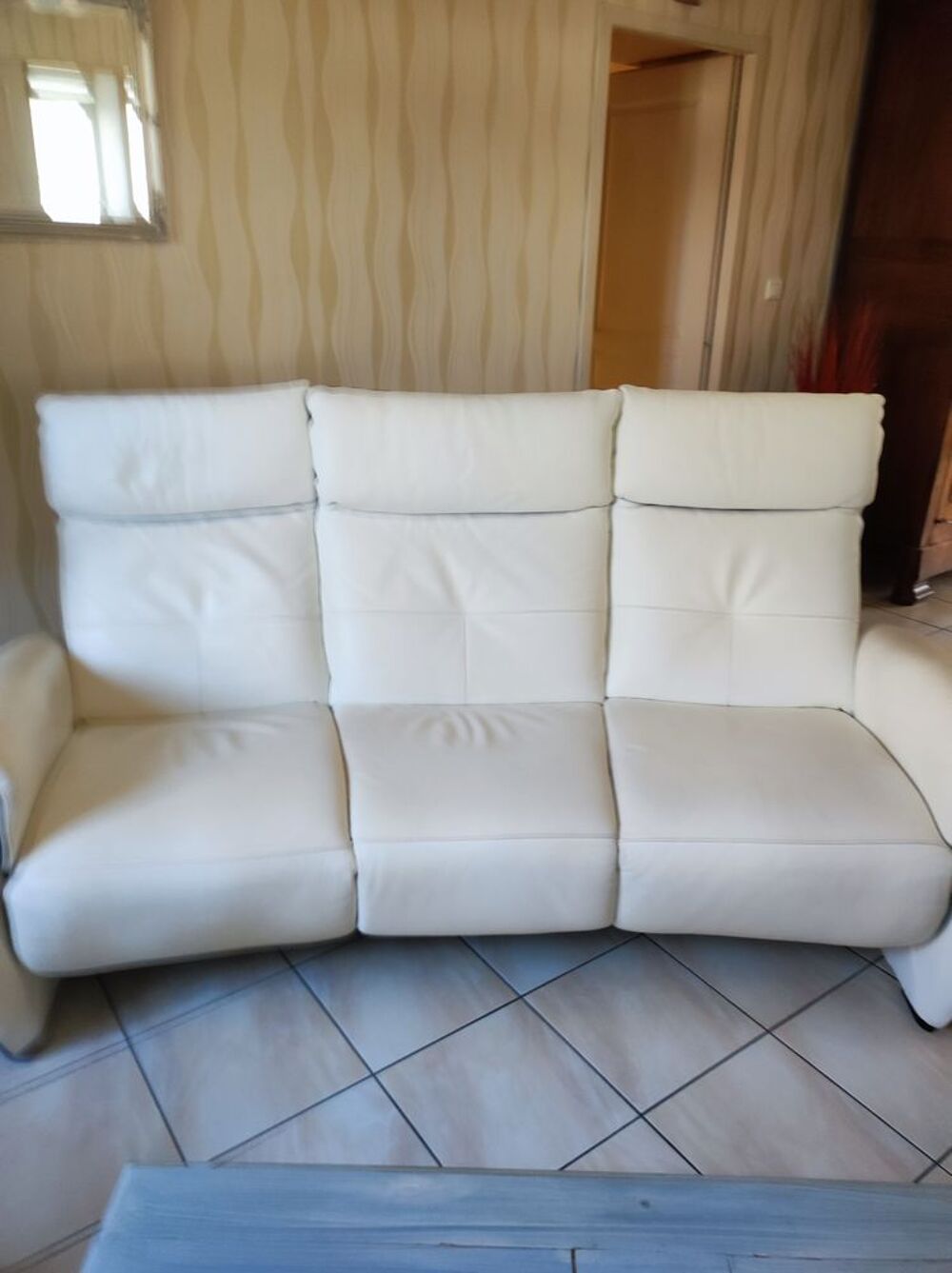 Canap&eacute; ch&acirc;teaux d Aix 3 places en cuir Meubles
