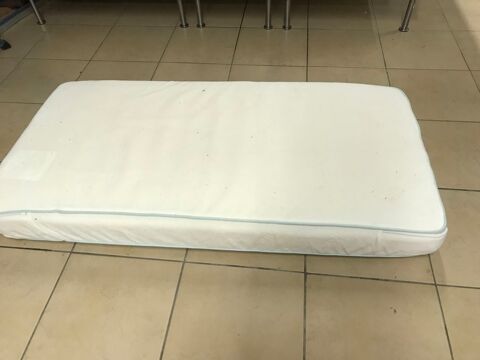 matelas lit bebe 20 Mougins (06)