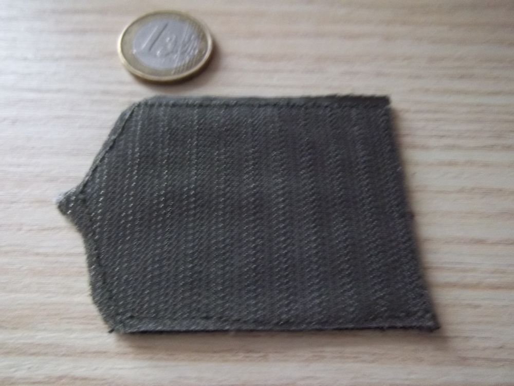 &eacute;cusson obsol&egrave;te !!! insigne militaire SFOR (vert et noir) 