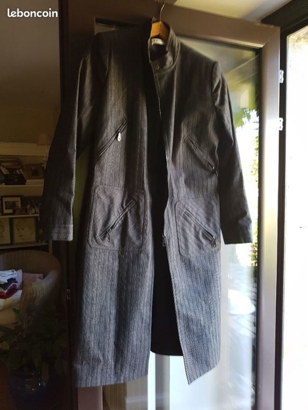 Manteau, doubl&eacute;, l&eacute;ger gris, de bonne qualit&eacute;, vintage Vêtements