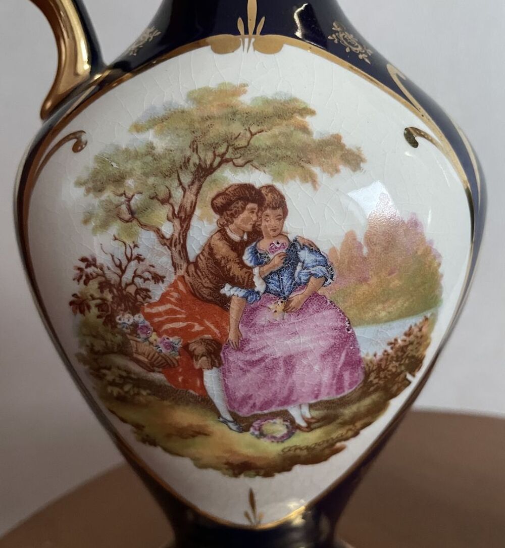 Lot de 2 carafes Aigui&egrave;res en porcelaine Bleu nuit et or, sc Décoration