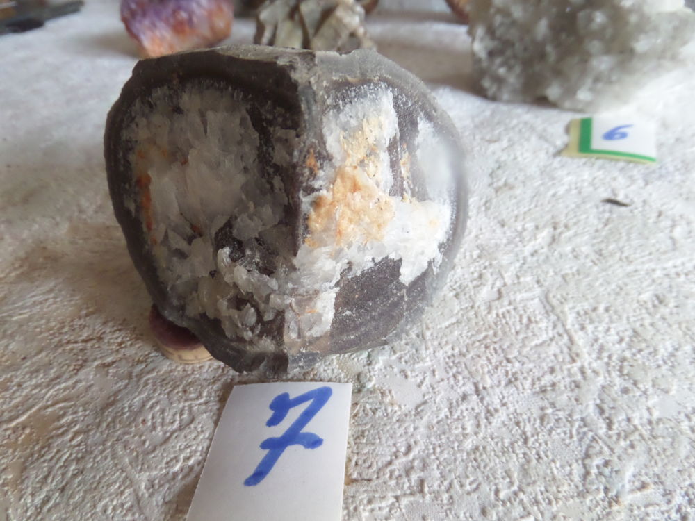 pierres et min&eacute;raux 